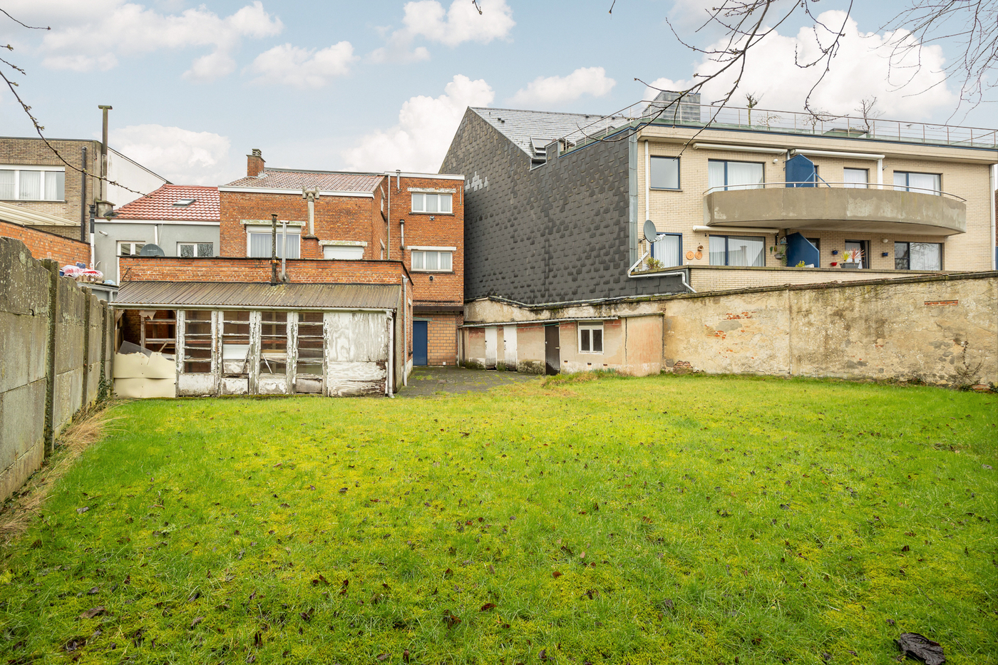 Renovatieproject met 5 slaapkamers en tuin - foto 4