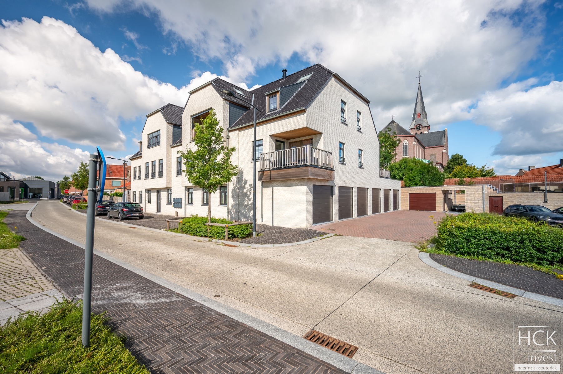 KRUISHOUTEM - Zeer lichtrijk en ruim 1 SLPK-app + mooi terras! - foto 1
