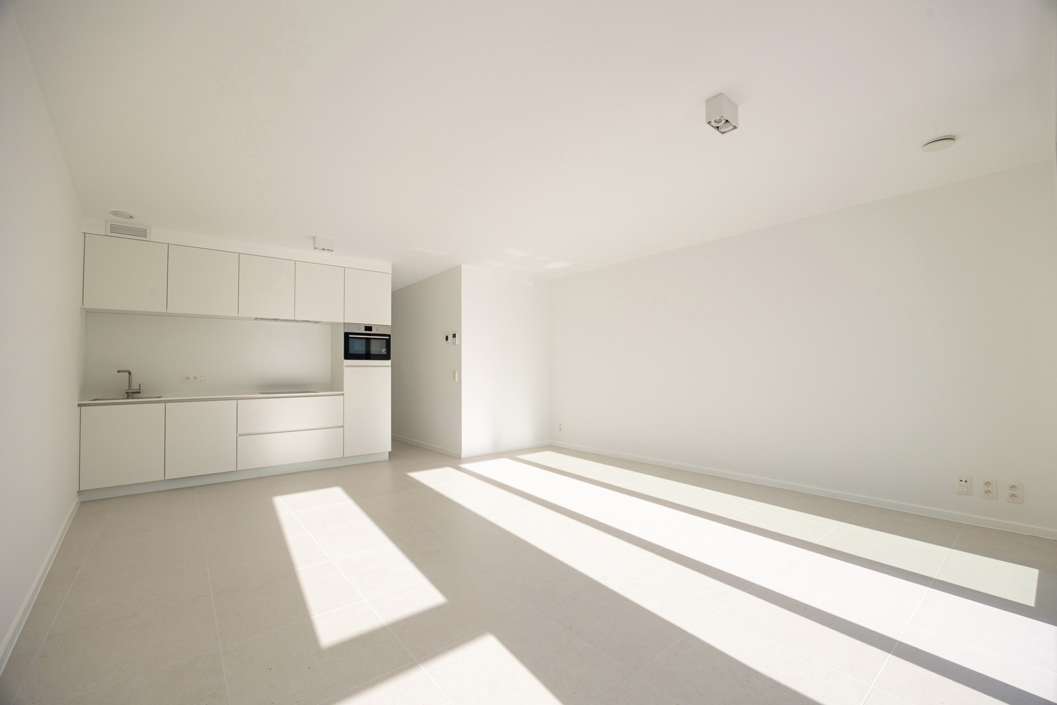 Apartment for rent in Antwerp with 2 bedrooms - photo 2