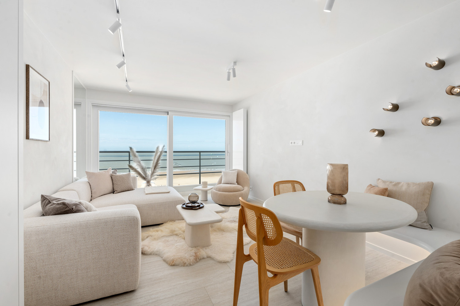Apartment for sale in Knokke-Heist with 2 bedrooms - photo 2