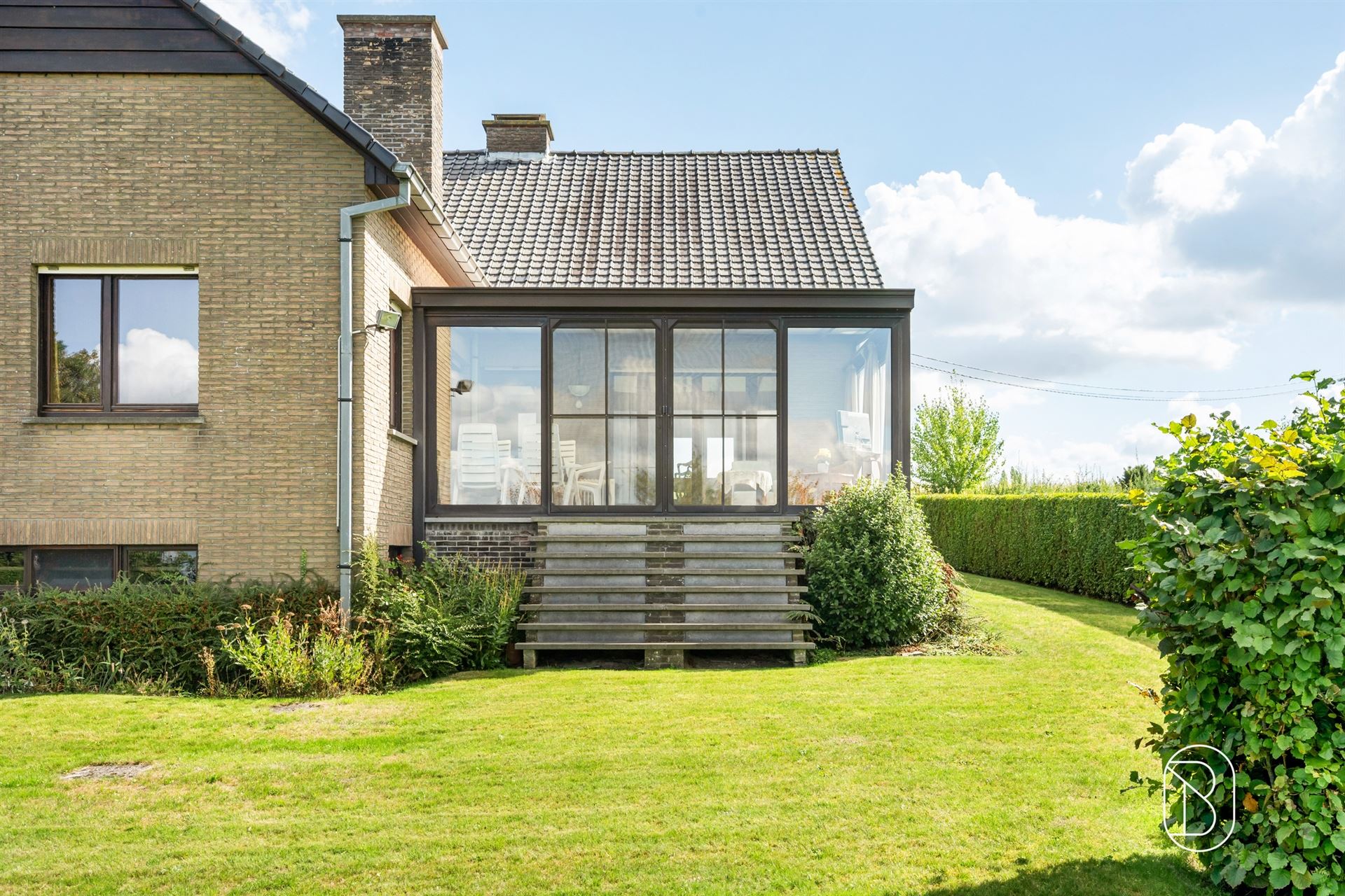 Degelijke villa met prachtig open zicht. - foto 5