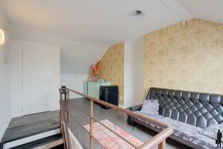 Huurprijs: 450 EUR per maandHuurwaarborg = 3 maanden huurBeschikbaar: onmiddellijkBEZOEK AANVRAGEN EN KANDIDAAT STELLEN: Kan enkel via het...