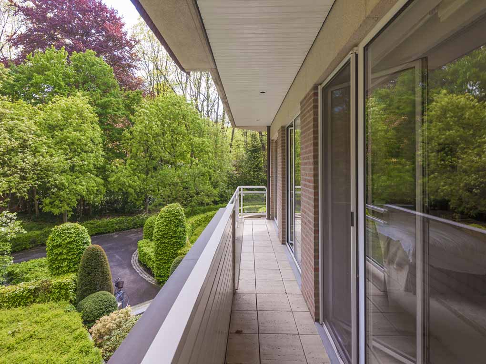 Ruim en stijlvol gerenoveerd appartement in Kapellenbos! - foto 5