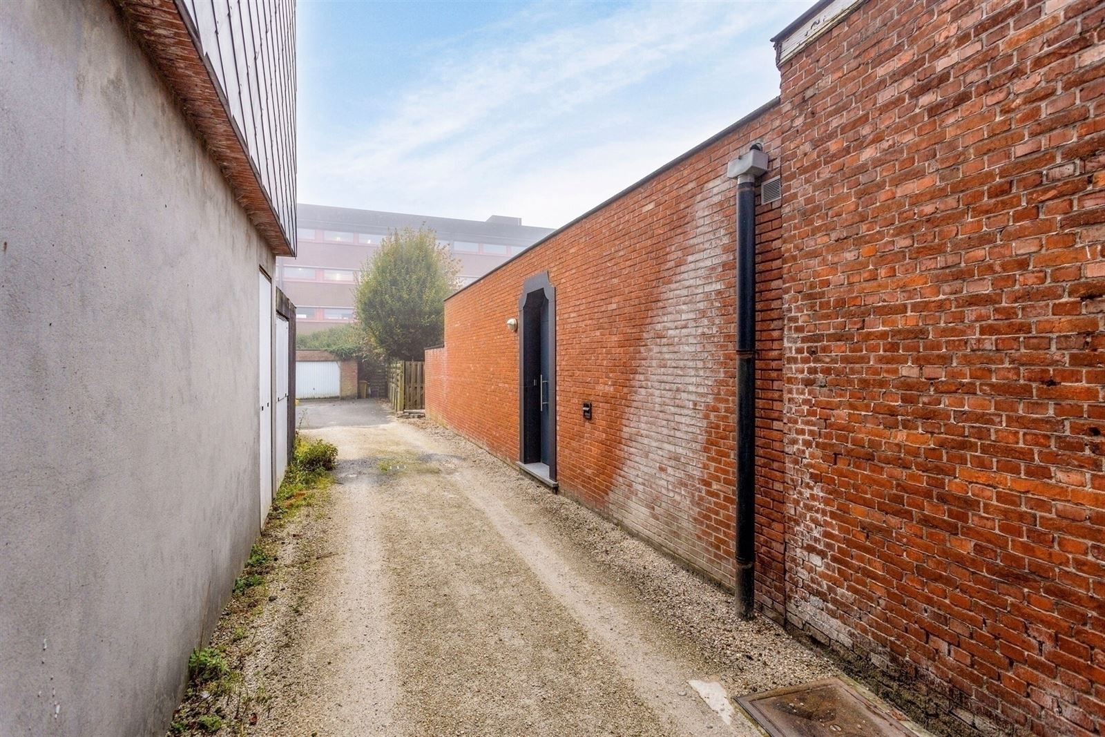 Commercial à louer à Beerse avec 3 chambres - photo 4