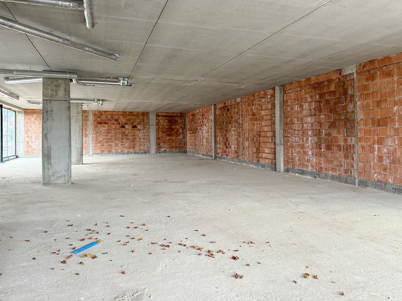 Handelsglv 374m2 met ruime parkeermogelijkheden - foto 4