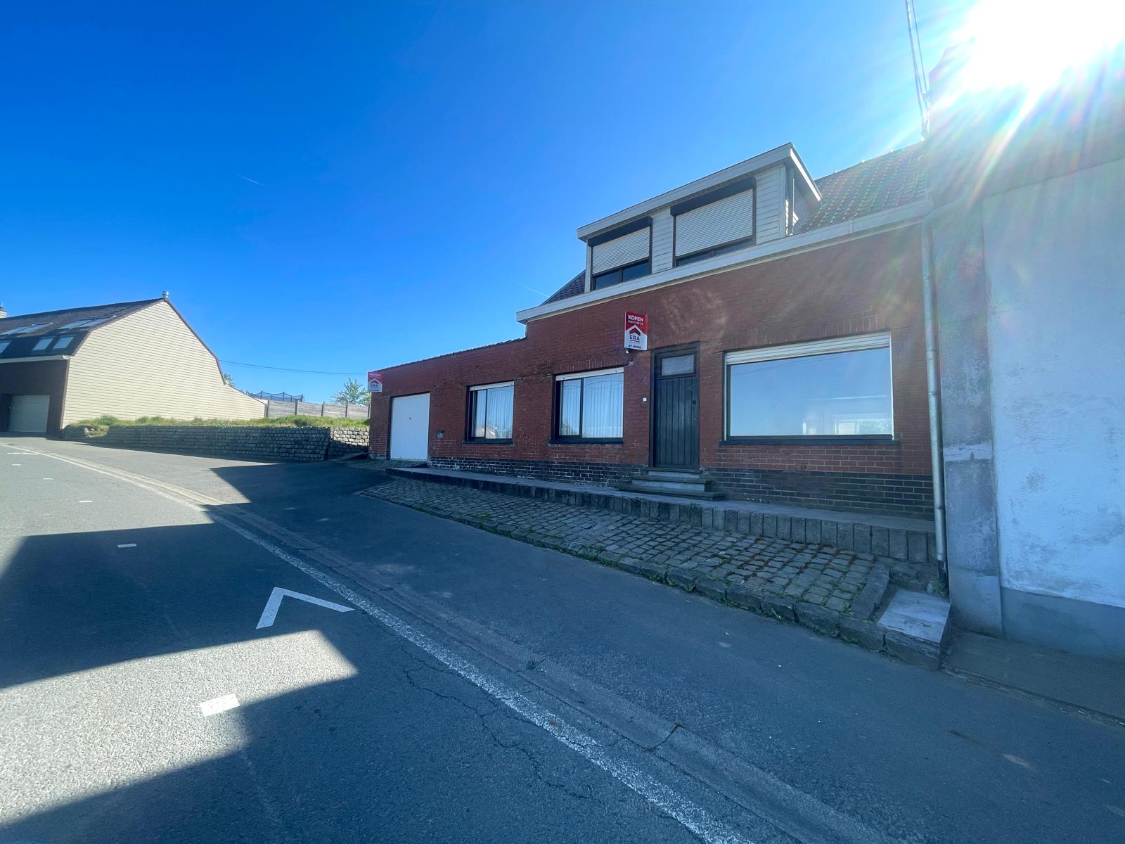 Zonnebeke - Ruime woning met 4 slaapkamers+verzicht te koop - foto 2