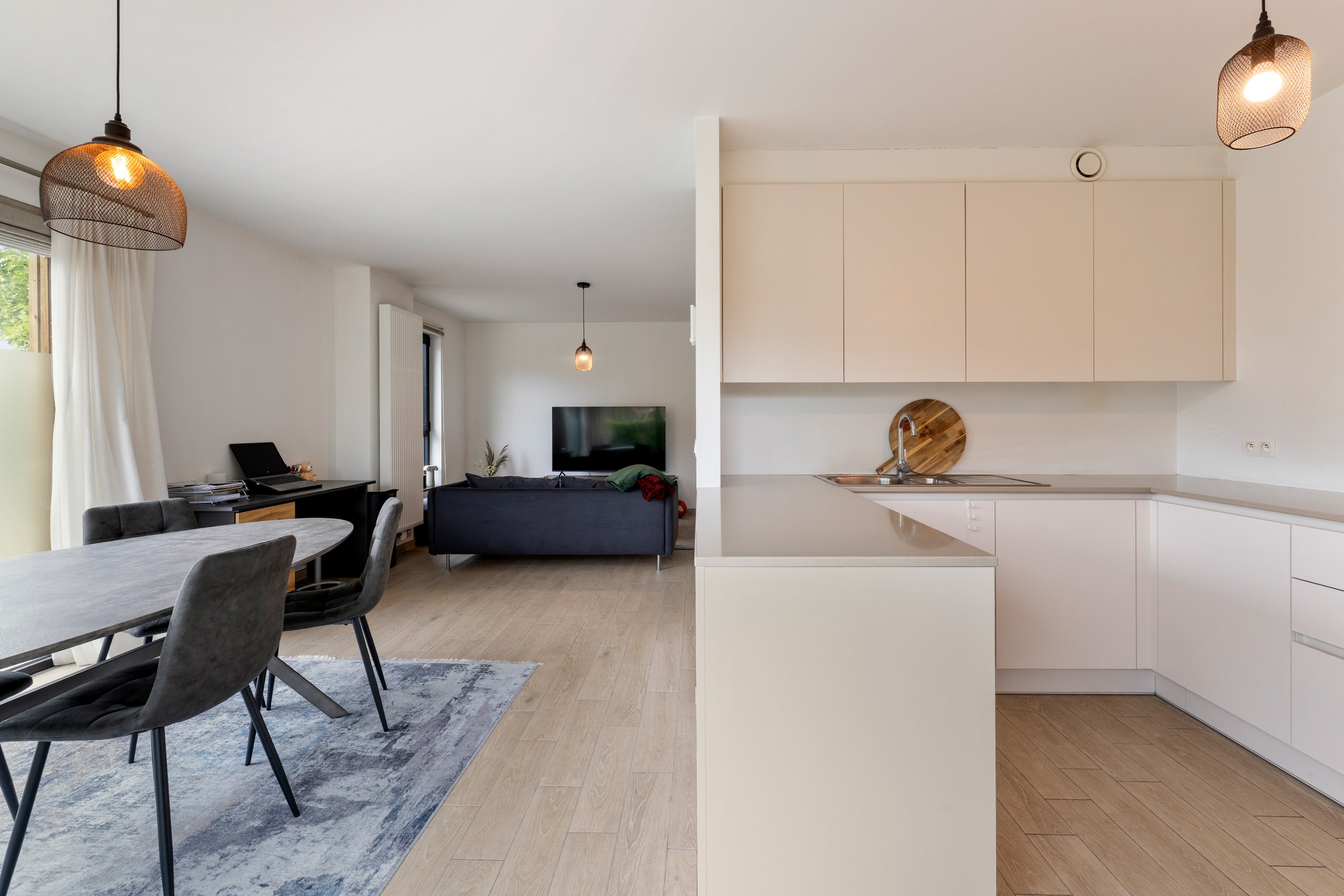 Leuk gelijkvloers appartement met 1 slaapkamer op toplocatie - foto 5