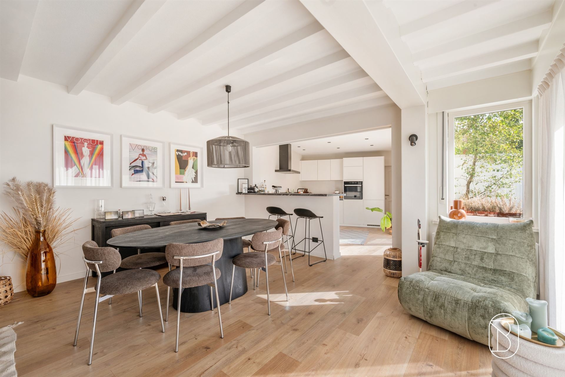 Verrassend ruime burgerwoning met 3 slk, tuin en garage - foto 5