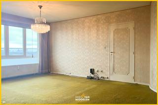 Immo Van Middelem vend cet appartement LUMINEUX à rafraîchir (+/- 70 m²) avec 2 chambres et terrasse dans le centre de Zellik. Il est situé au...