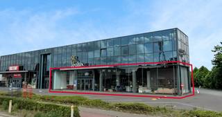 Showroom de 785 m² à louer dans un emplacement de choix avec visibilité maximale !Excellente situation stratégique le long de la très fréquentée...