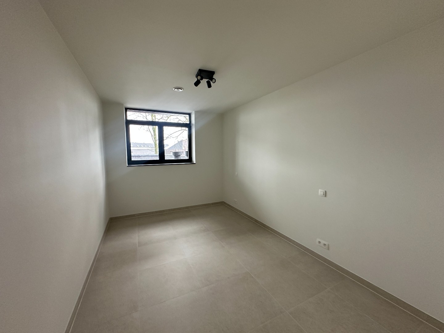 Ruim en lichtrijk appartement in nieuwe residentie te Evergem (1e verdieping) - foto 5