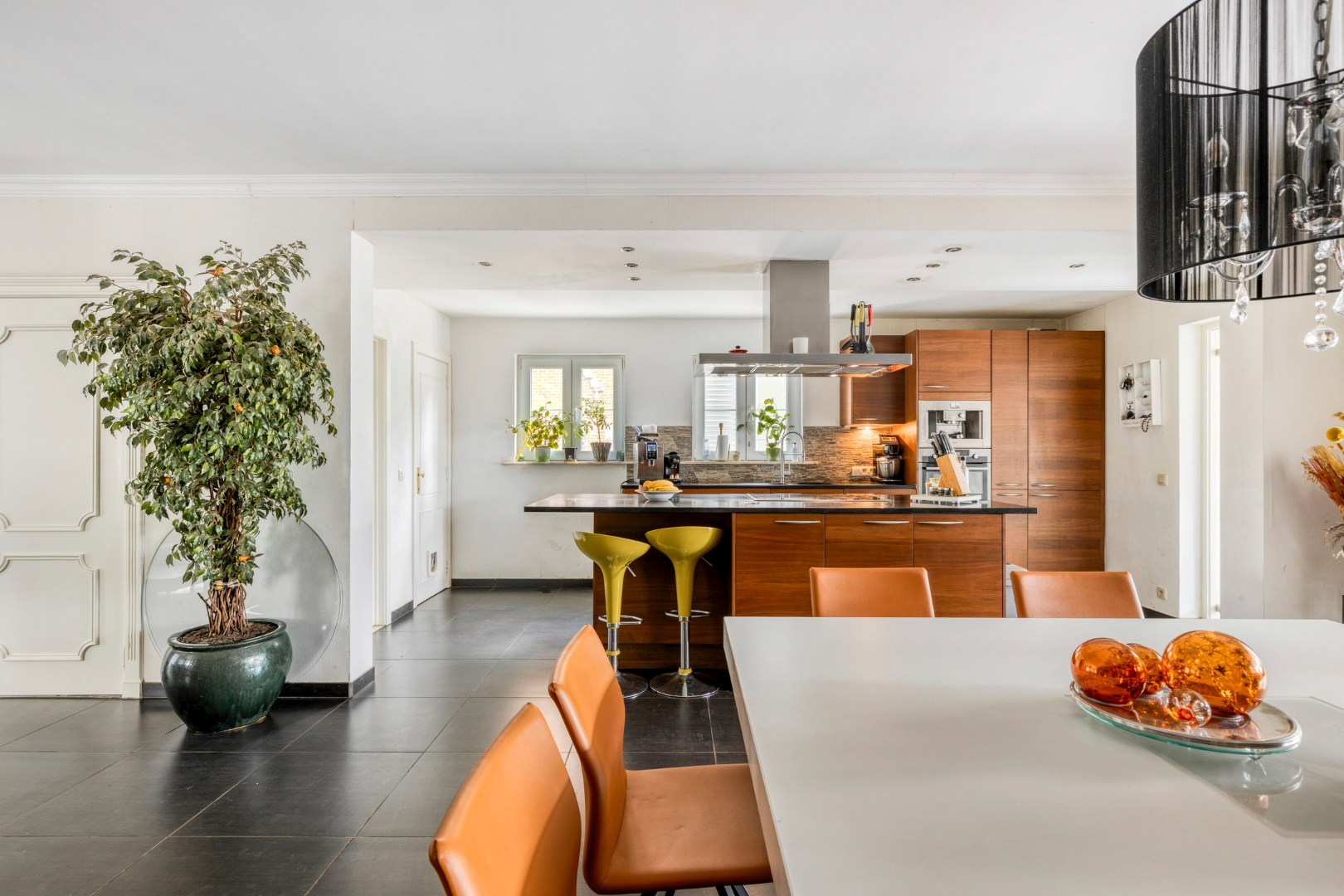 Gerenoveerde open bebouwing op toplocatie in Tielrode - foto 1