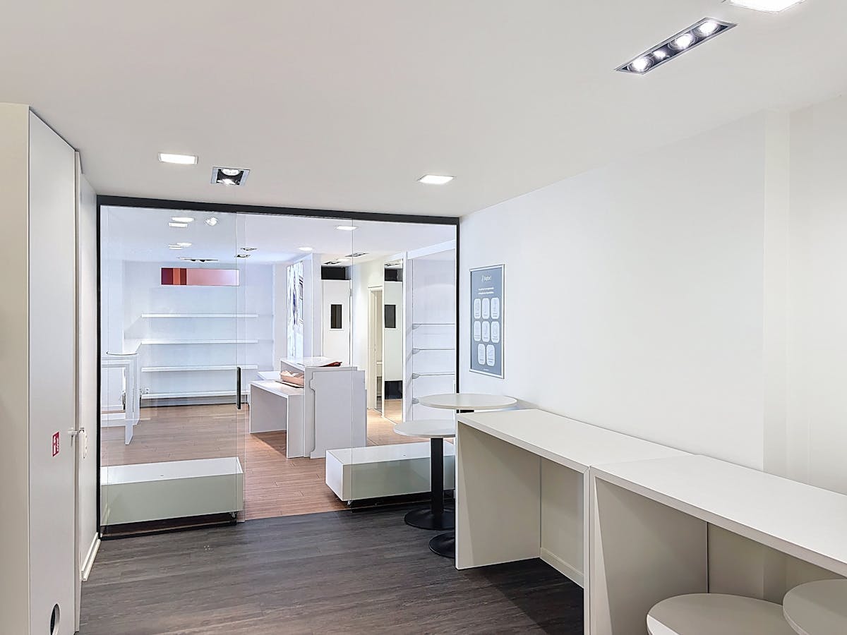 Handelspand (510m²) met stockageruimte te Deurne-centrum! - foto 4