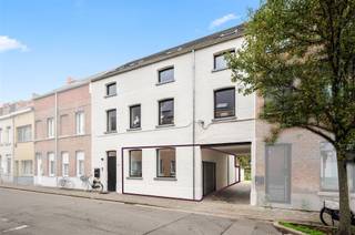 Appartement rénové d'une chambre au rez-de-chaussée avec jardinEntièrement rénové en 2023, cet appartement se distingue dans de nombreux domaines...