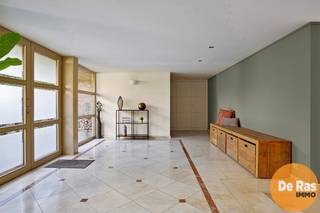 BEZOEKDAG ZONDAG 24/08 VAN 9U TOT 12U (enkel op afspraak!)WETTEREN - Deze riante villa met een oppervlakte van ca. 555 m² geniet een uitstekende...