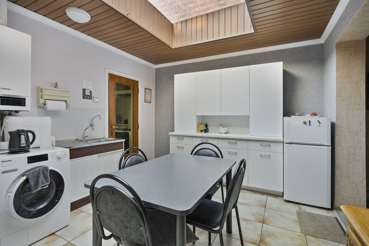 Te renoveren huis met 2 slaapk., zolder en tuin - Rupelmonde - foto 4