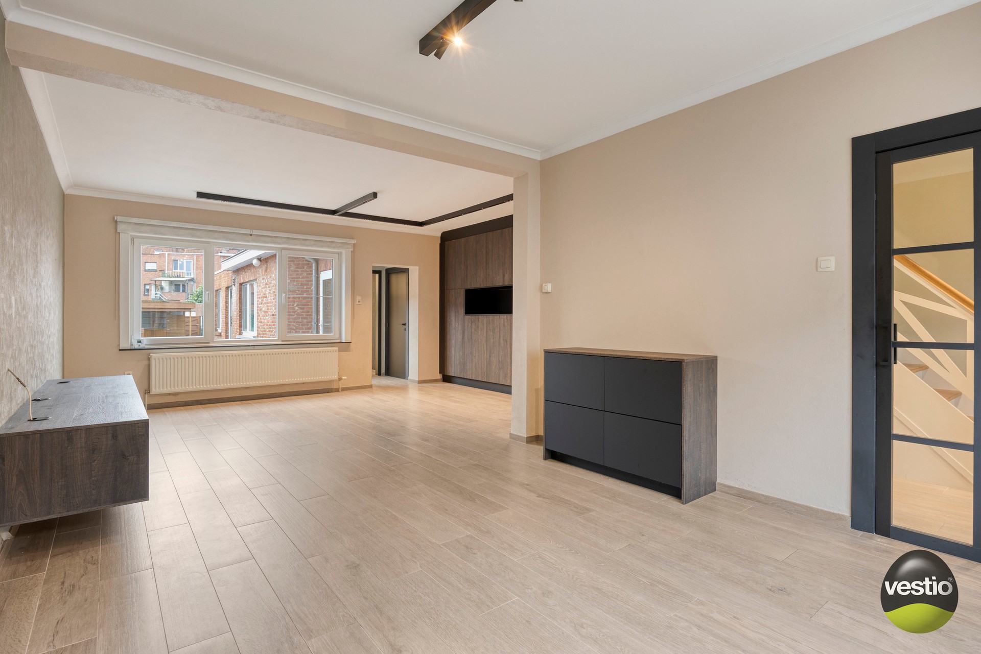 Charmante, gerenoveerde stadswoning met 4 slaapkamers en grote stadstuin. - foto 4