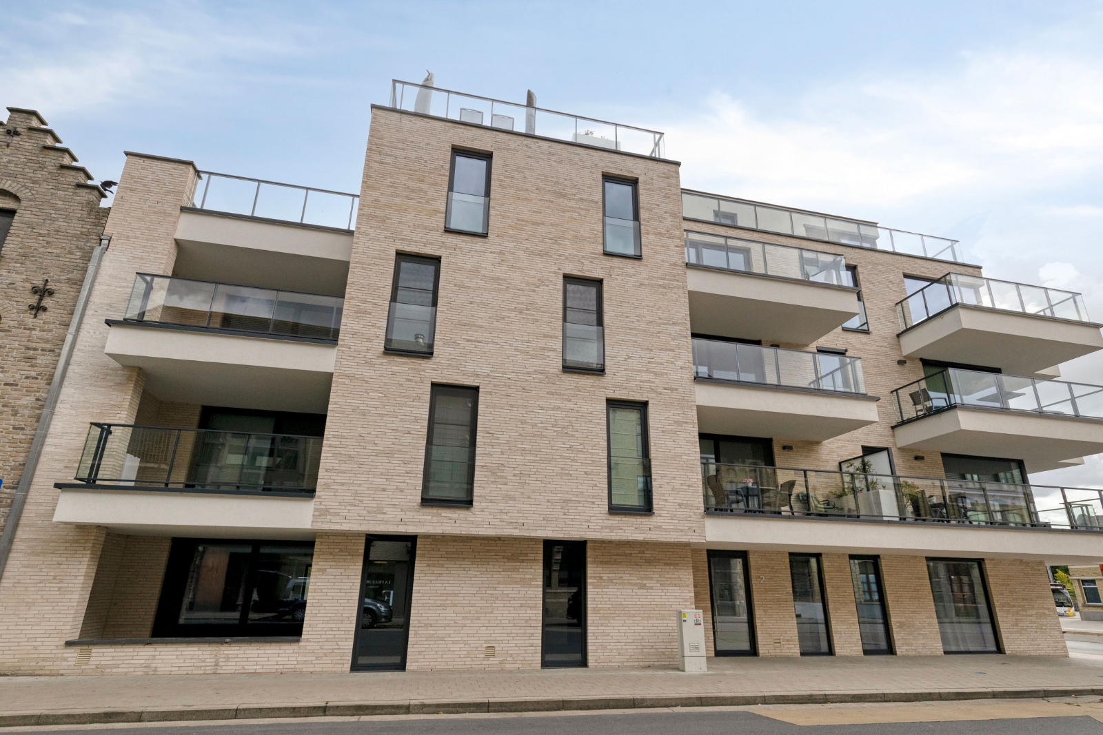 Instapklaar nieubouw appartement met 2 slaapkamers en zonnig terras in het centrum van Diksmuide - foto 4