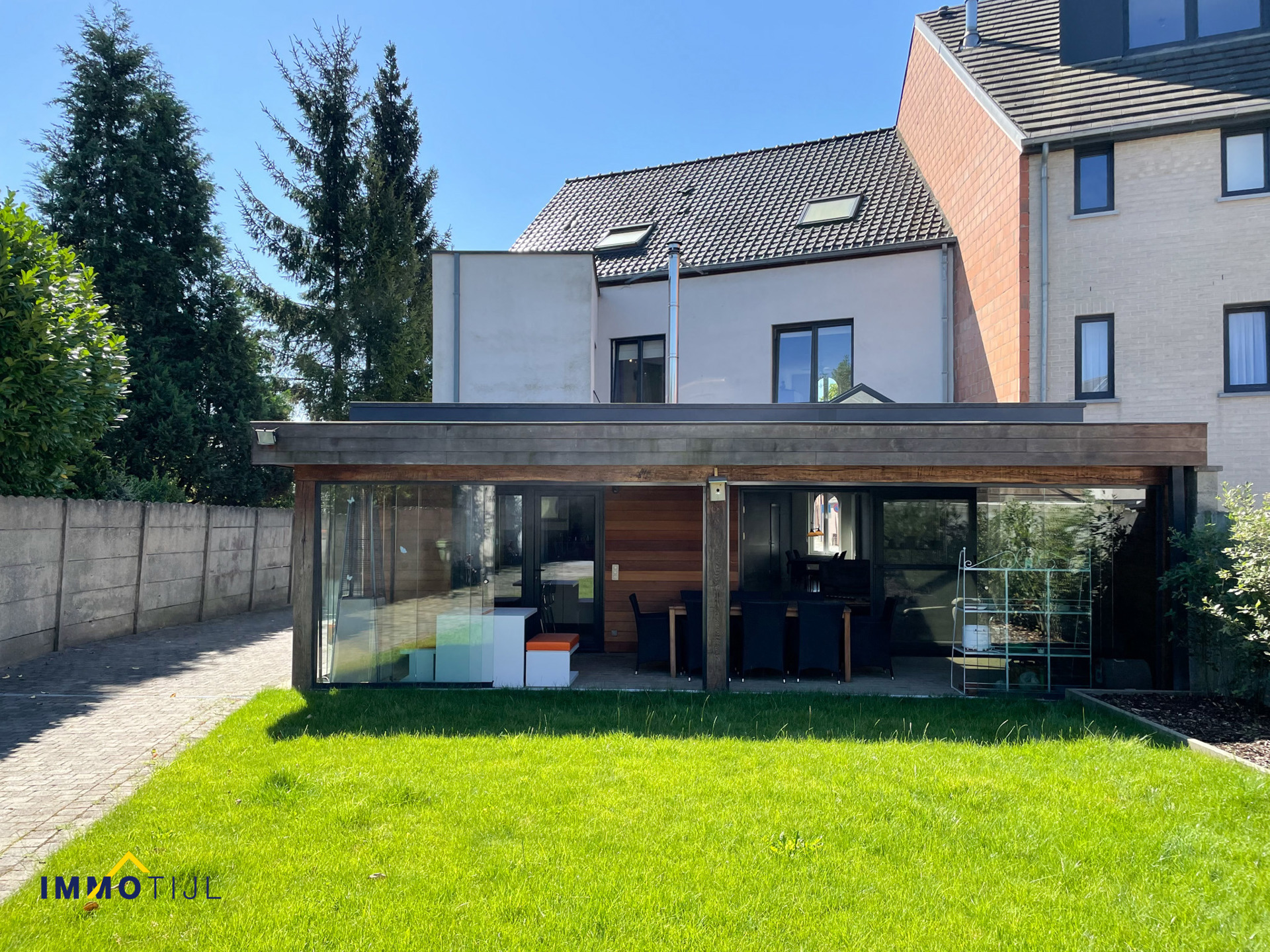 Ruime woning met 4 slk en bijgebouw nabij centrum Aalst! - foto 3