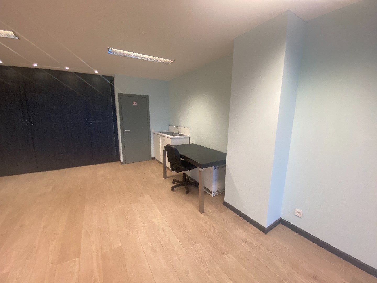 Commercial à louer à Dentergem - photo 3