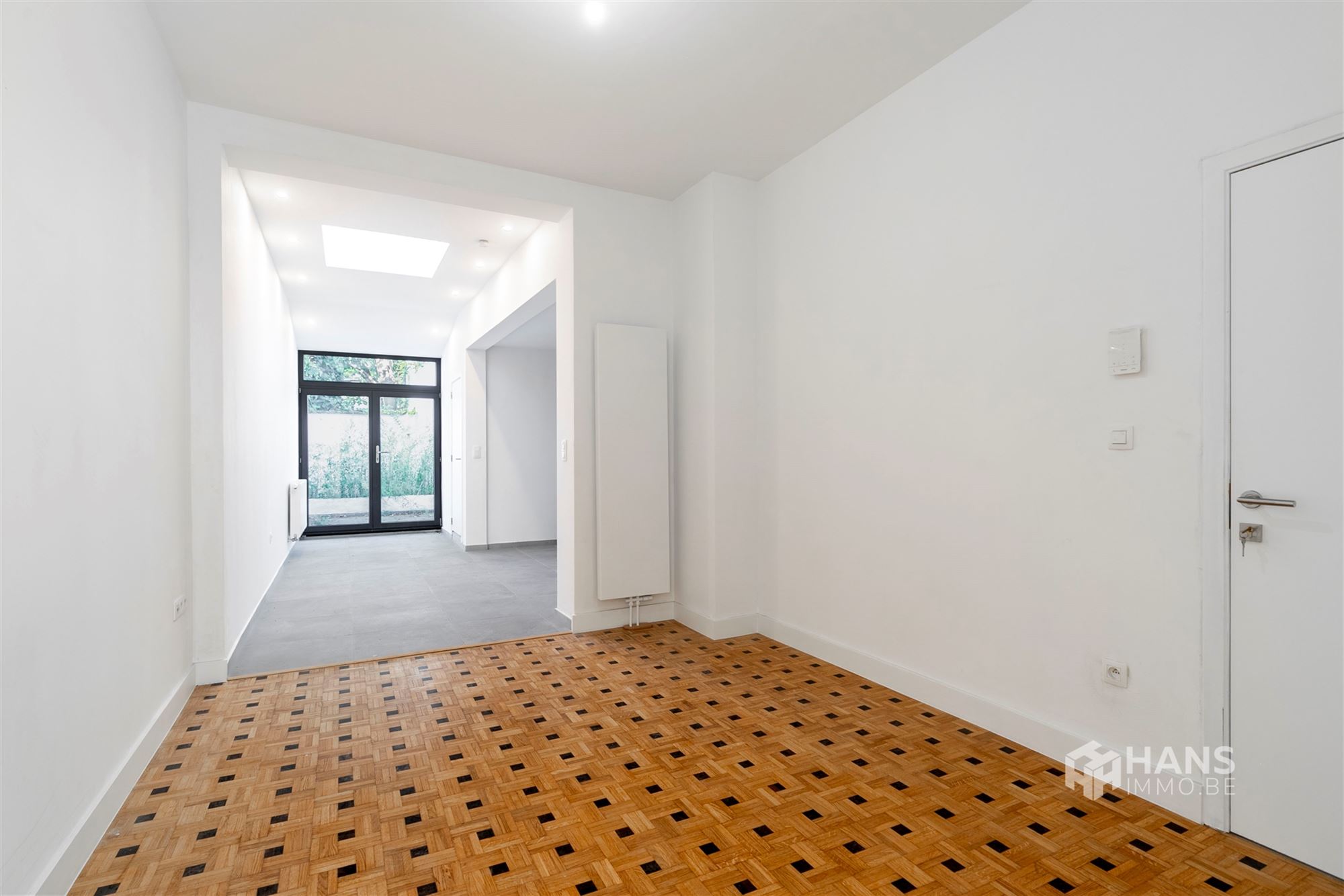 Gerenoveerd gelijkvloersappartement (62 m²) met 1 slaapkamer en buitenruimte (20 m²) in Berchem - foto 5