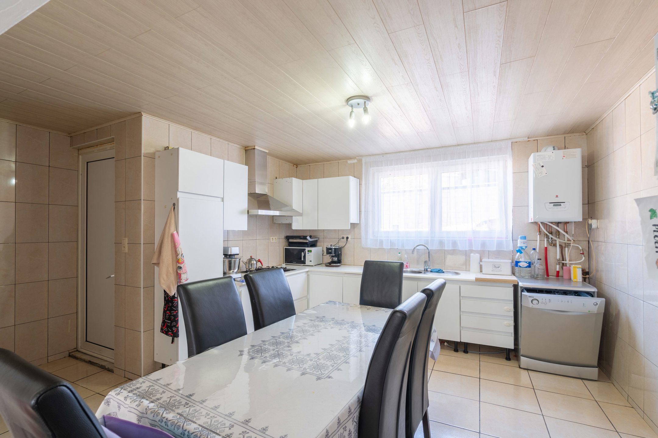 Rijwoning met 2 slaapkamers gelegen in een doodlopende straat.  - foto 5