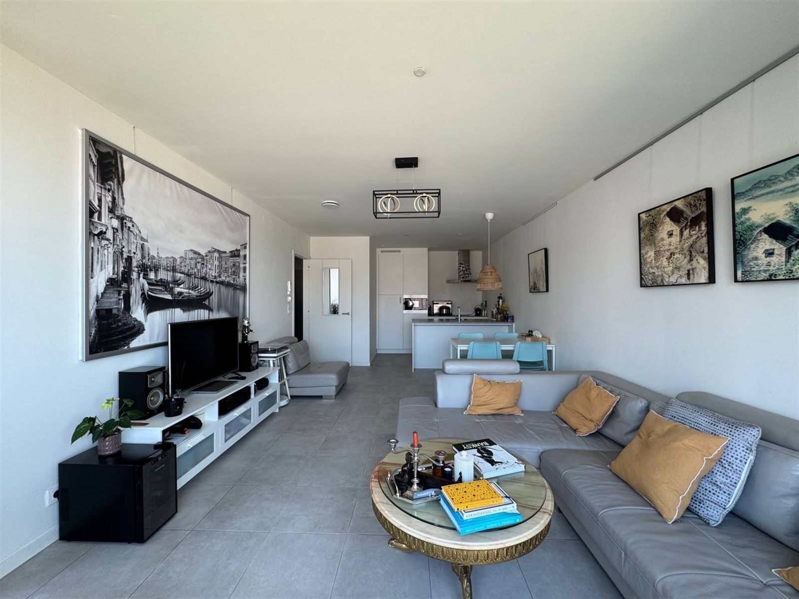 Gemeubeld 1 slaapkamer appartement op toplocatie in de nieuwe Antwerp Tower! - foto 2