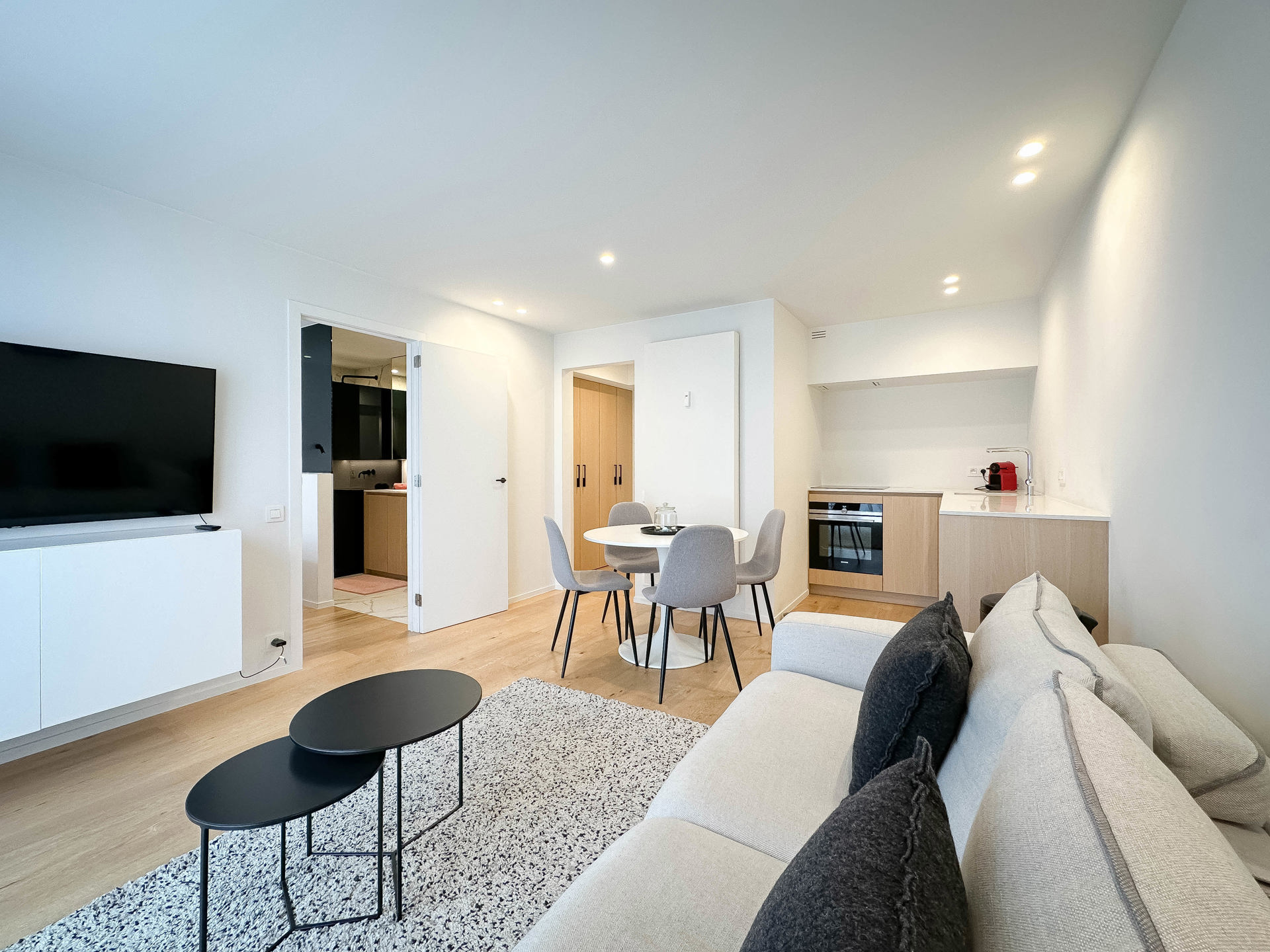 Stijlvol ingericht appartement, gelegen vlakbij de Zeedijk.. - foto 4