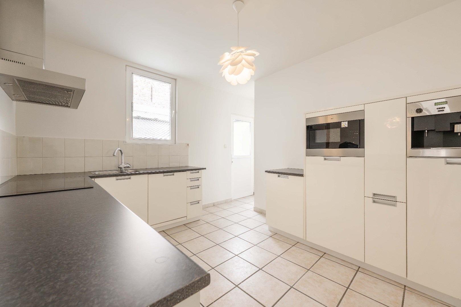 CENTRAAL GELEGEN INSTAPKLARE WONING - foto 4