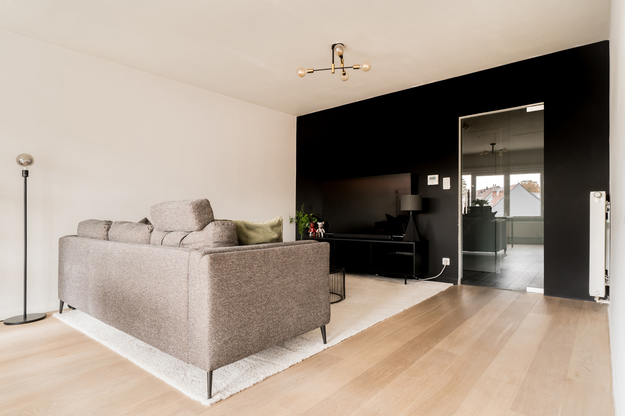 Mooi lichtrijk instapklaar appartement met garagebox - foto 4