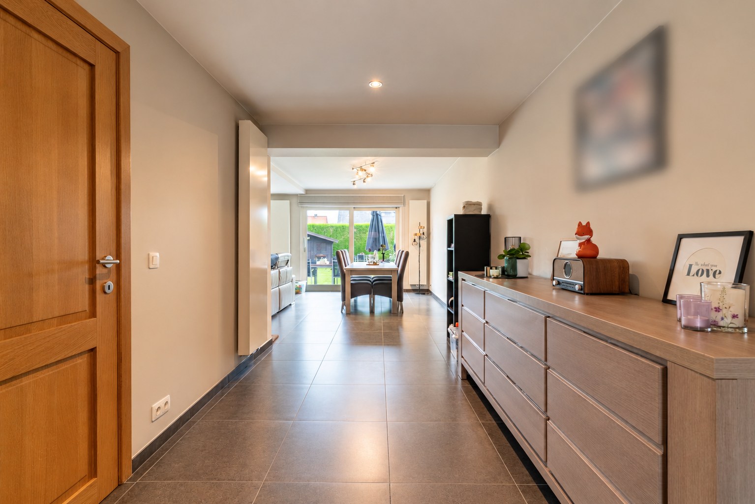 Instapklare woning met 3 slaapkamers, garage en tuin! - foto 4