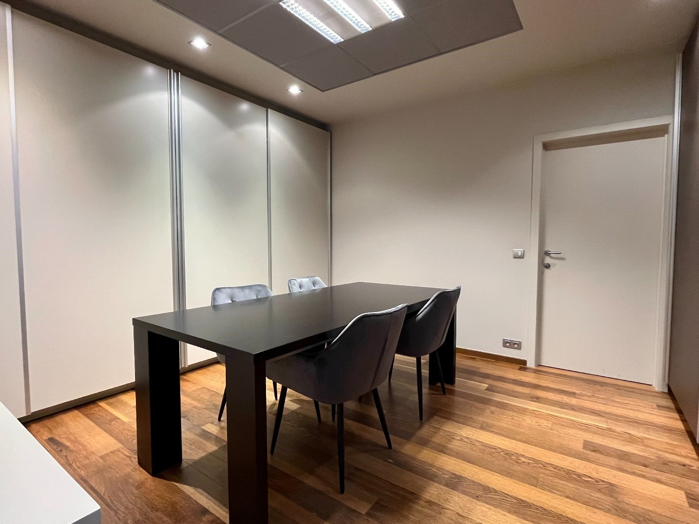 Commercial à louer à Hulste - photo 5