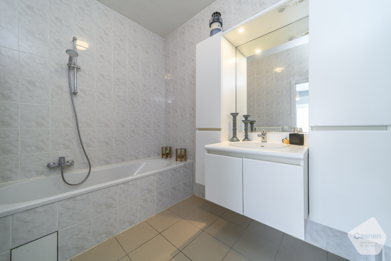 Te koop: Gezellig en modern instapklaar 1-slaapkamerappartement in het hart van De Panne - foto 3