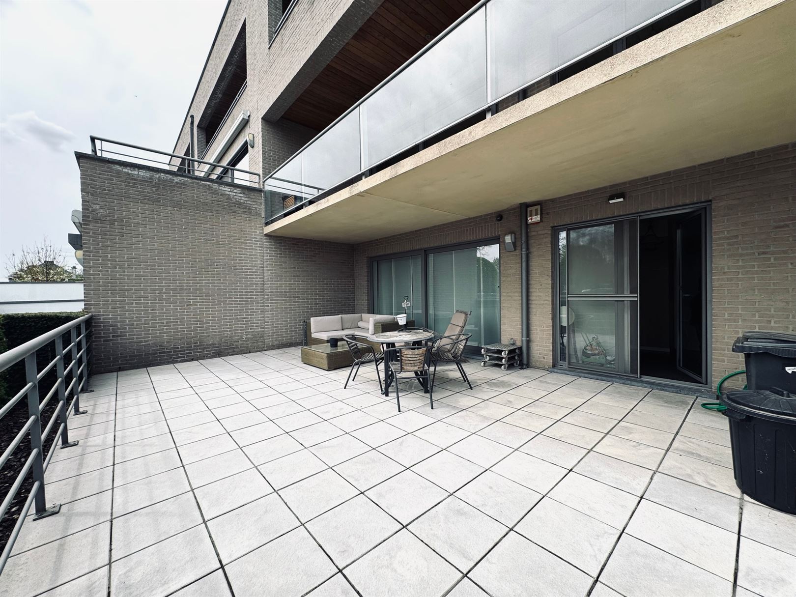 Appartement à louer à Beveren-Kruibeke-Zwijndrecht avec 2 chambres - photo 2