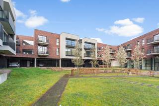 Te koop: modern appartement in DiegemOntdek dit instapklare appartement uit 2015, ideaal gelegen aan de Woluwelaan. Dit gesloten appartement...