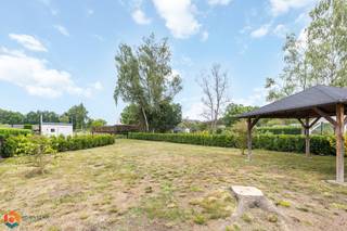 Op een uitstekende locatie te Putte bevindt zich deze gelijkvloerse woning met ruime tuin op een perceel van 1209 m². U bevindt zich hier in...