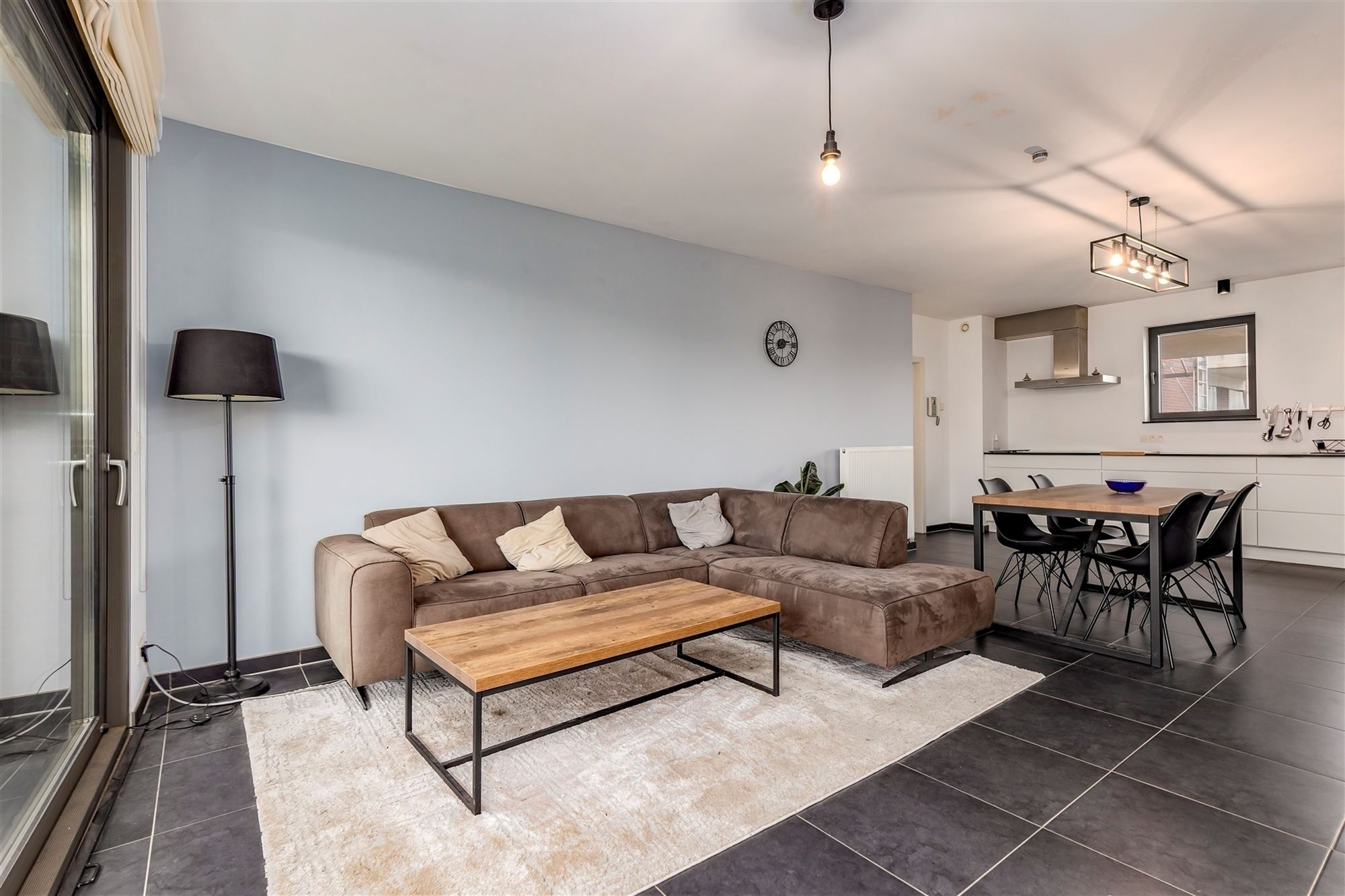 Recent 1 slpk appartement met groot terras - foto 3