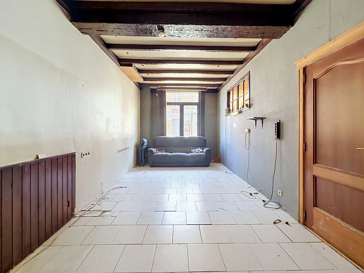 Te renoveren woning met 5 slaapkamers vlakbij Rivierenhof - foto 5