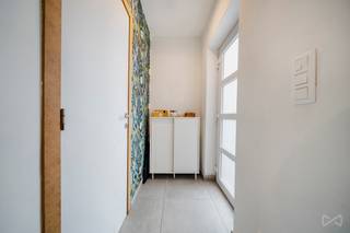 À Ath, découvrez cette agréable maison familiale située à la Chaussée de Mons 373. Elle propose 4 chambres, 2 salles d’eau modernes, une...