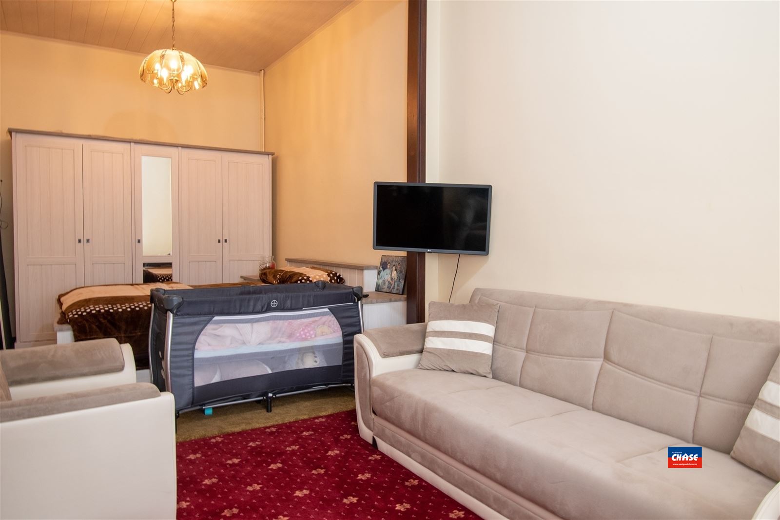 Woning met 4 tot 5 slaapkamers en tuin - foto 5