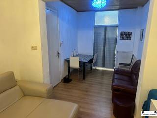 Charmante woning te Antwerpen met drie slaapkamers en een bewoonbare oppervlakte van circa 100 m². Deze degelijke stadswoning biedt een...