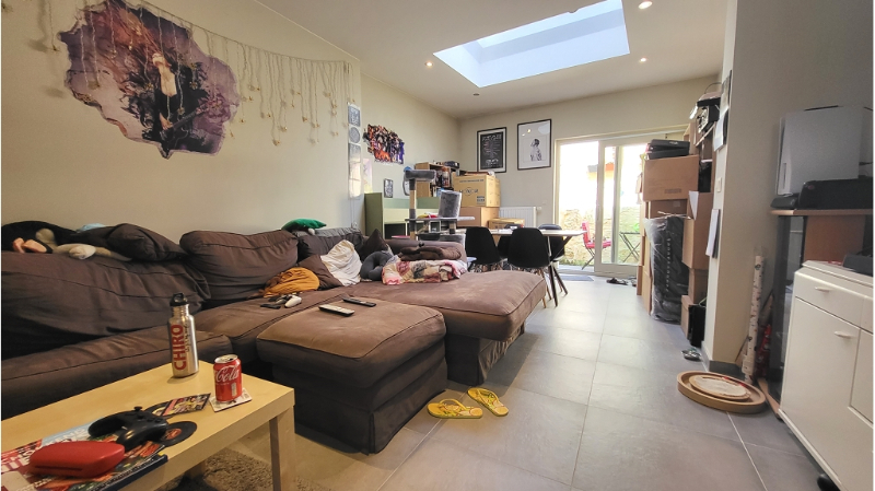 Gerenoveerde 2-slaapkamerwoning met TERRAS te huur in Brugge - photo 2