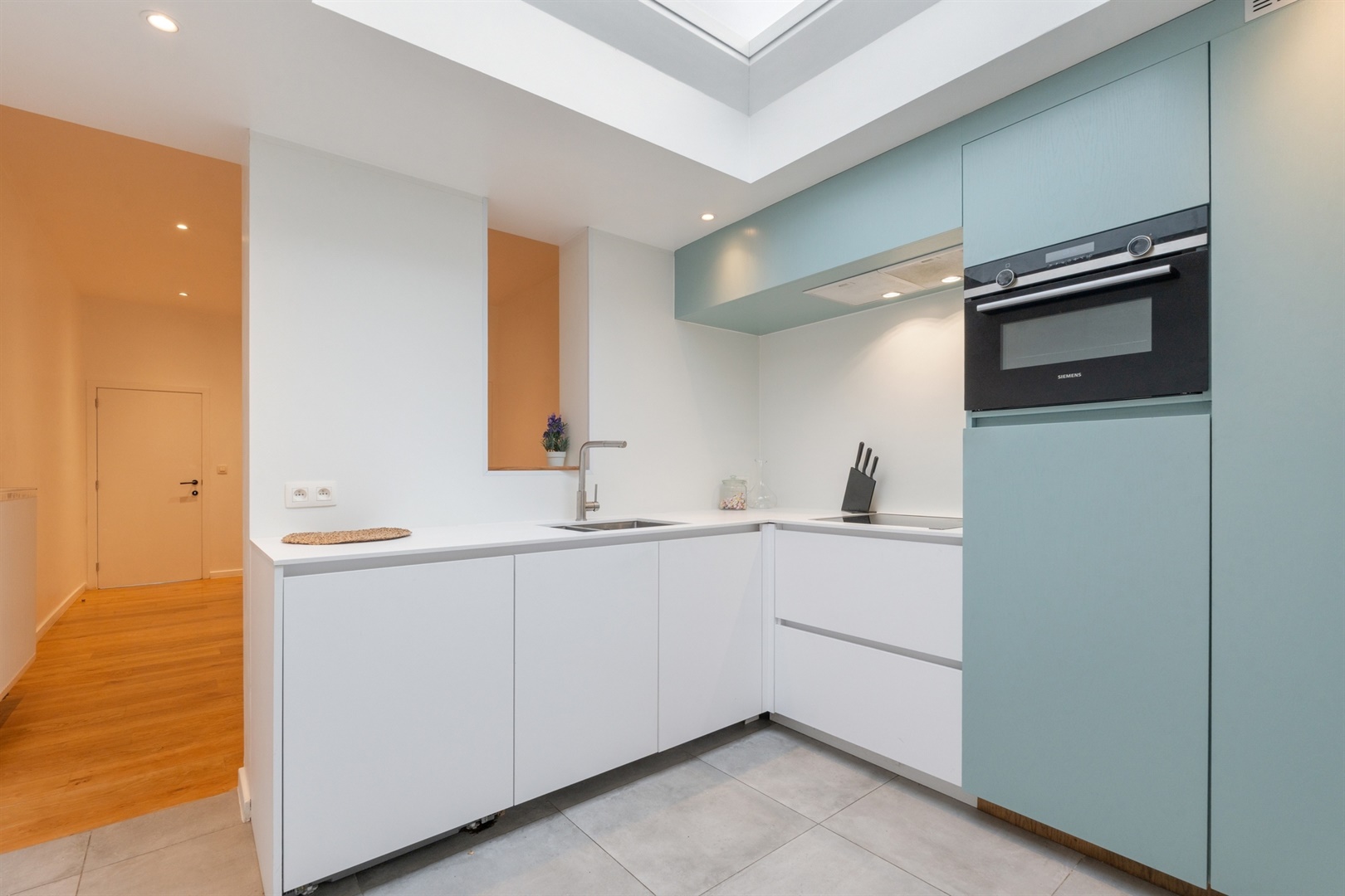 INSTAPKLARE STADSWONING MET TWEE SLAAPKAMERS IN GENT - foto 5