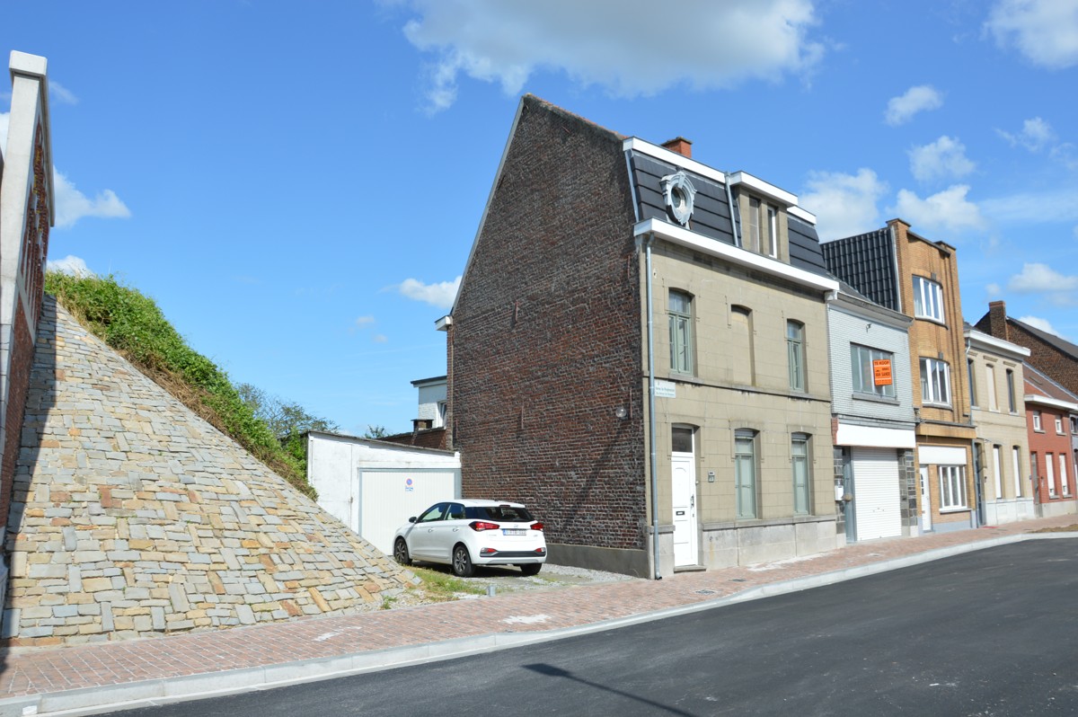 Stadswoning met garage - foto 1