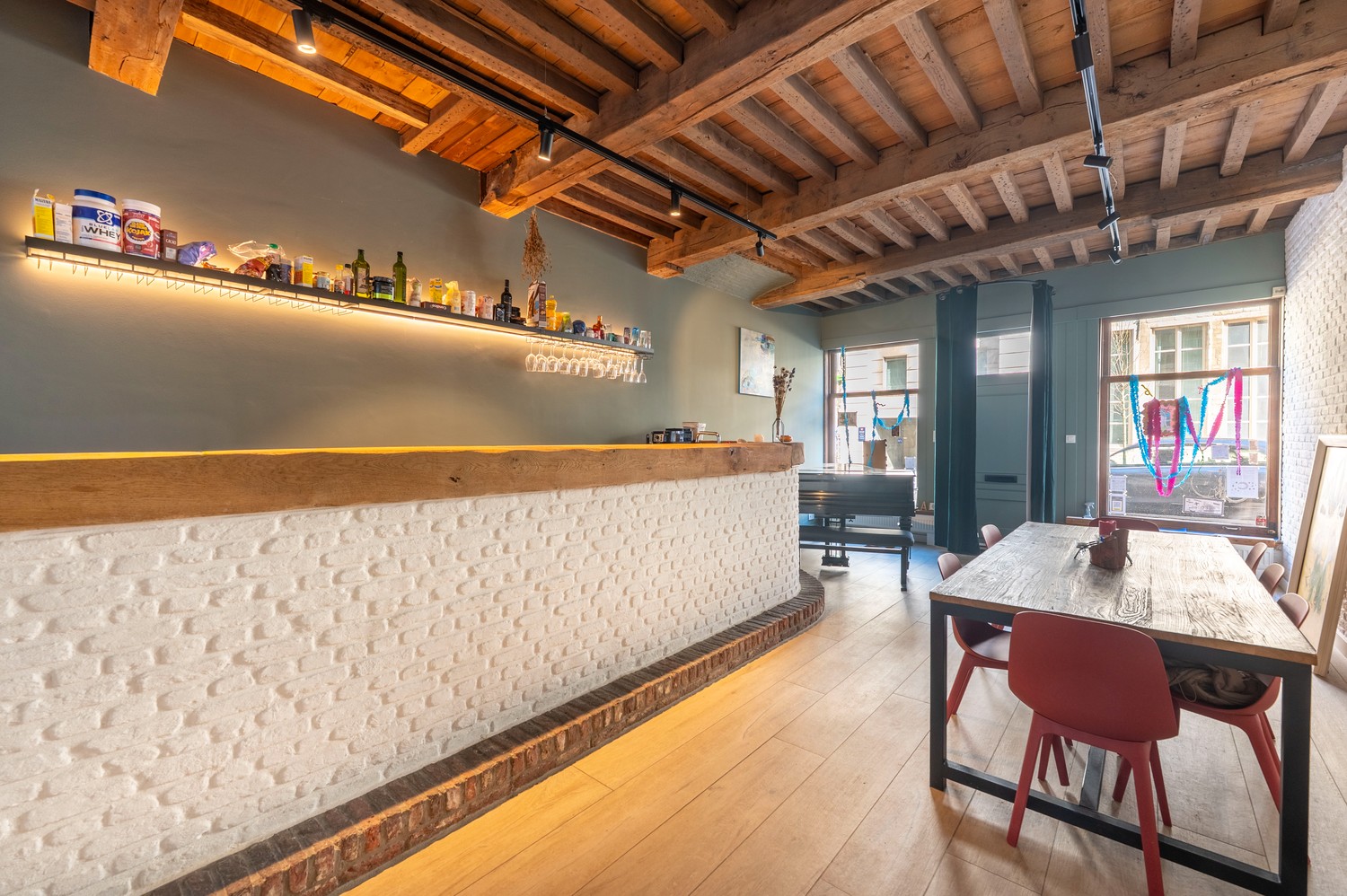 Karaktervolle woning met originele bar in hartje Antwerpen - foto 3