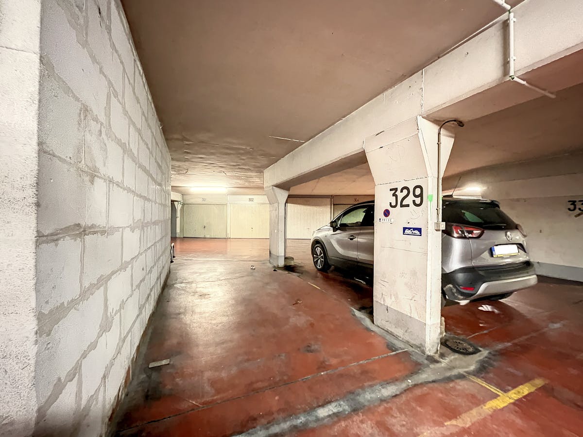 Helihaven | Parkeerplaats in beveiligde parking - foto 4