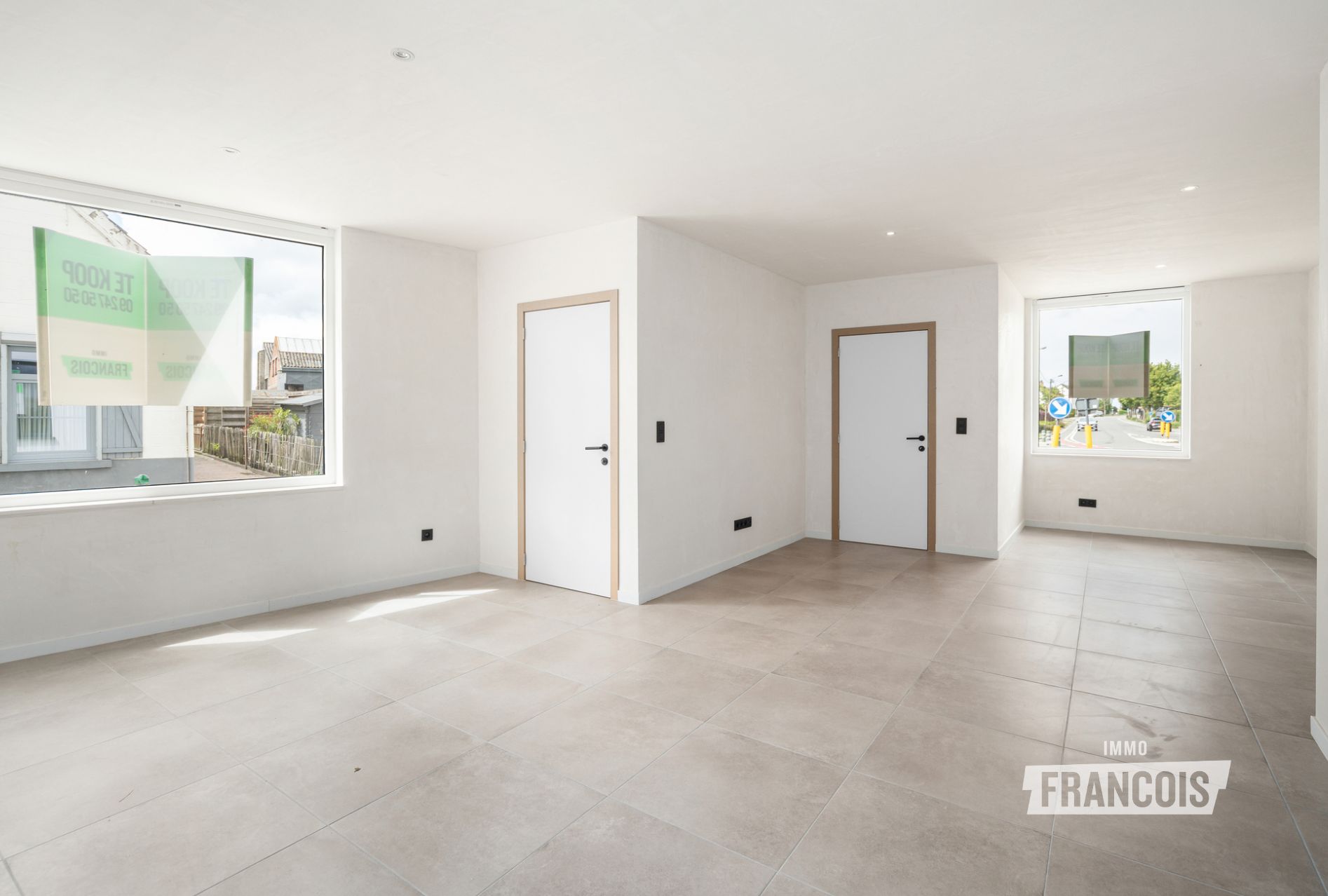 Energiezuinige en instapklare woning met 2 ruime slaapkamers in Lievegem - foto 5