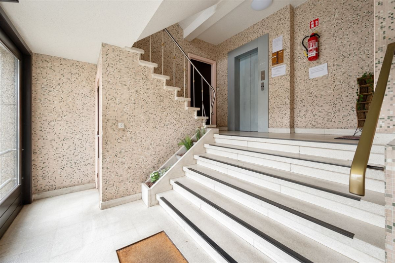 Appartement met 3 slaapkamers in hartje Sint-Niklaas - photo 2