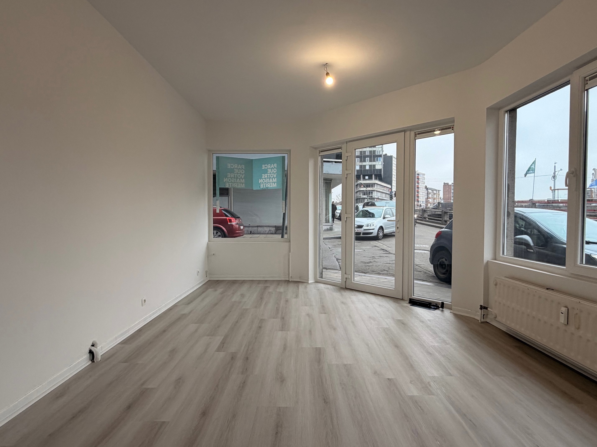 Commercial for rent in Liège - photo 4