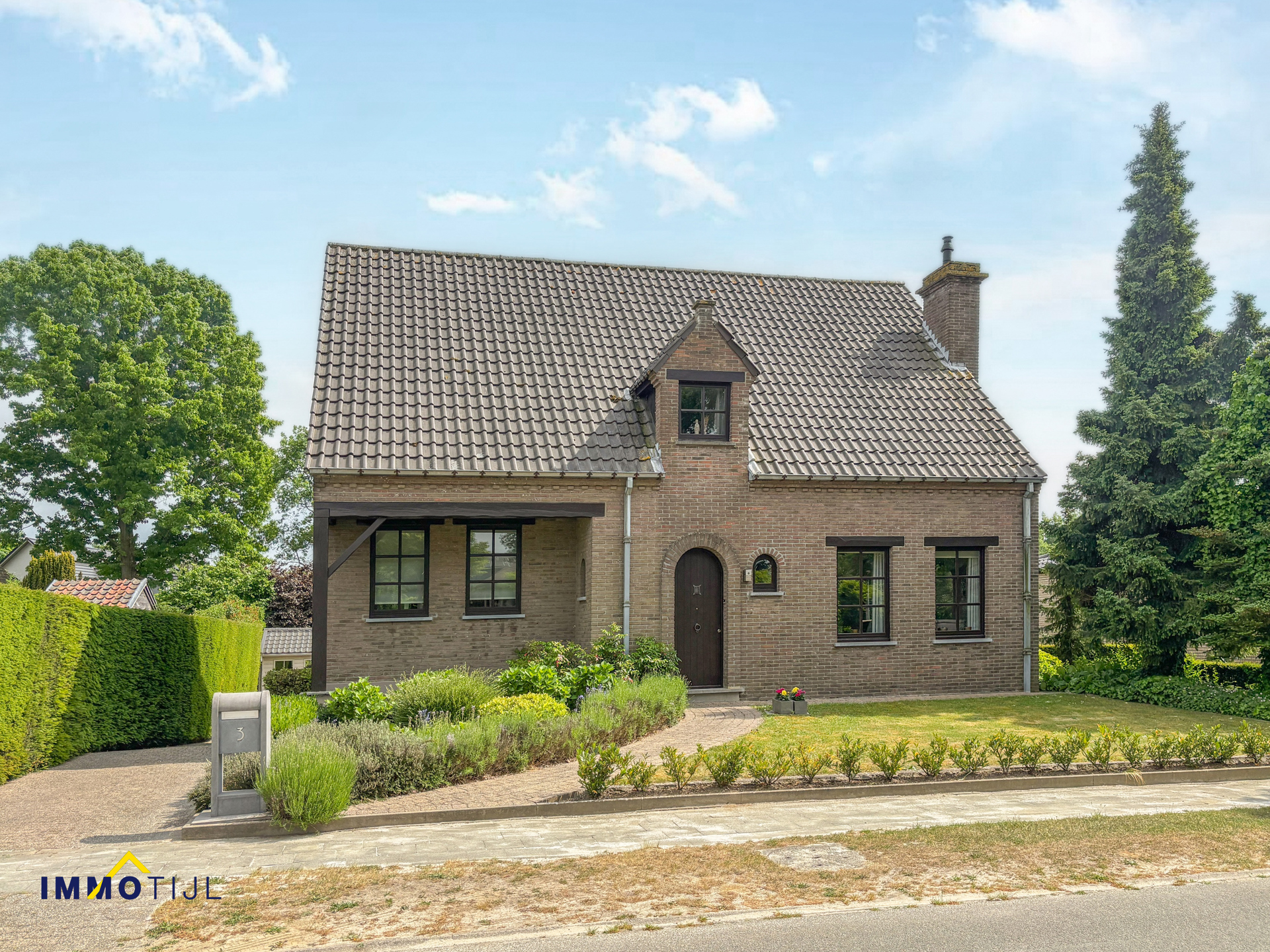 Luxueuze villa met 4 slpks, garage en prachtige tuin!  - foto 2